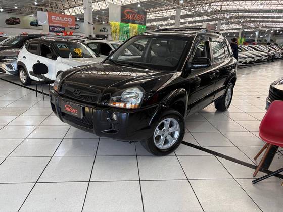 HYUNDAI TUCSON 2.0 MPFI GLS 16V 143CV 2WD FLEX 4P AUTOMÁTICO HYUNDAI TUCSON 2.0 MPFI GLS 16V 143CV 2WD FLEX 4P AUTOMÁTICO